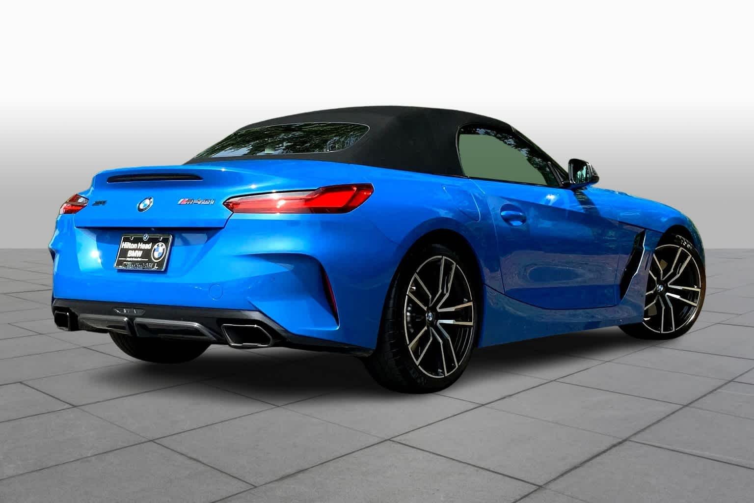 Used 2020 Misano Blue Metallic BMW sDriveM40i image 12