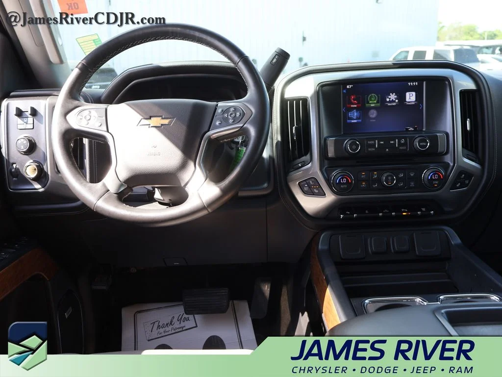 Used 2015 White Chevrolet LTZ image 18