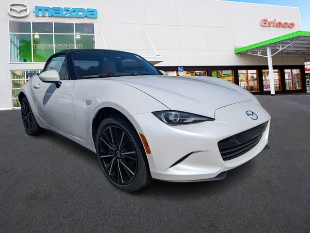 2026 Mazda MX-5 Miata Grand Touring's photo