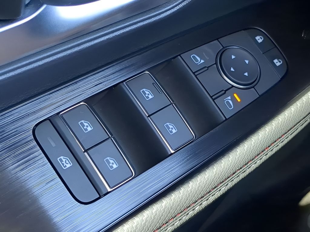 2026 Nissan KICKS SR - Photo 24