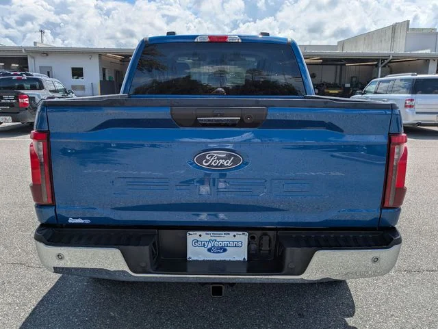 Used 2024 Blue Metallic Ford XLT image 4
