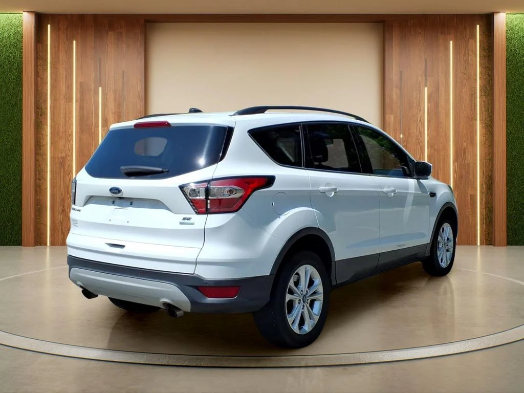 Used 2017 White Ford SE image 33