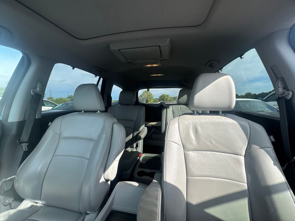 Used 2019 Gray Honda Touring image 21