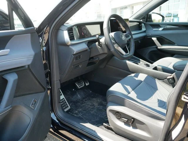 New 2026 Black Volkswagen 2.0T SE R-Line Black image 7