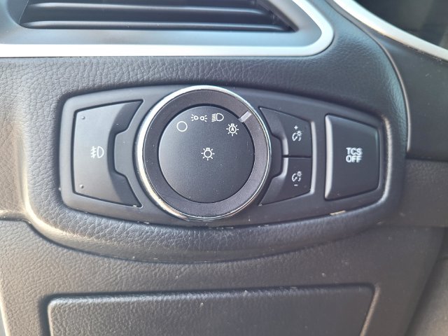 Used 2019 White Ford SEL image 15