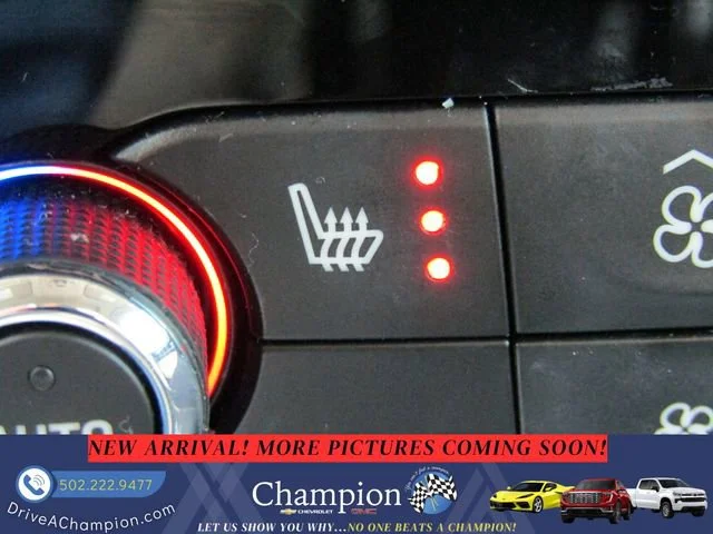 Used 2020 Includes Pitch Dark Night lower exterior accent color.) Buick Essence image 17