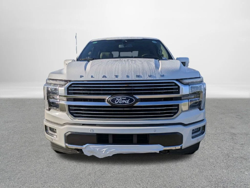 New 2026 Star White Metallic Tri-Coat Ford Platinum® image 6