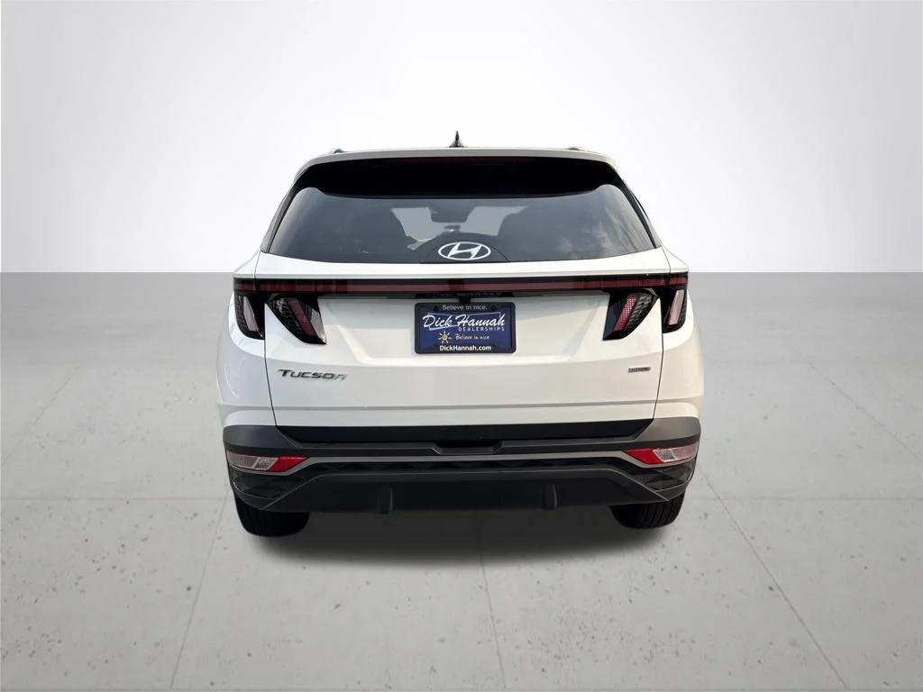 Used 2023 White Hyundai SEL image 7