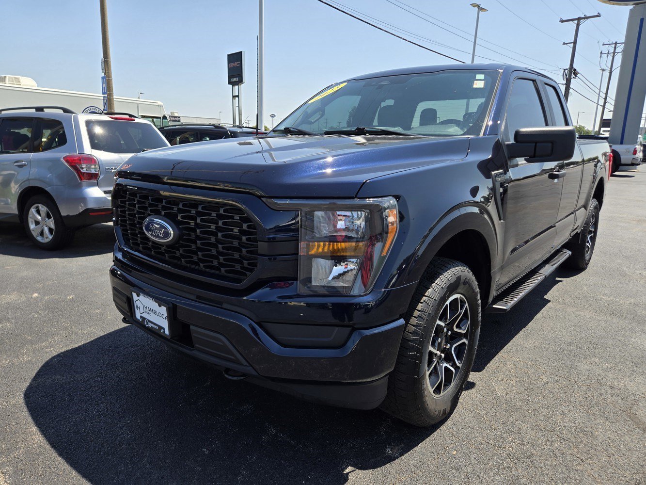 Used 2023 Blue Ford XLT image 4
