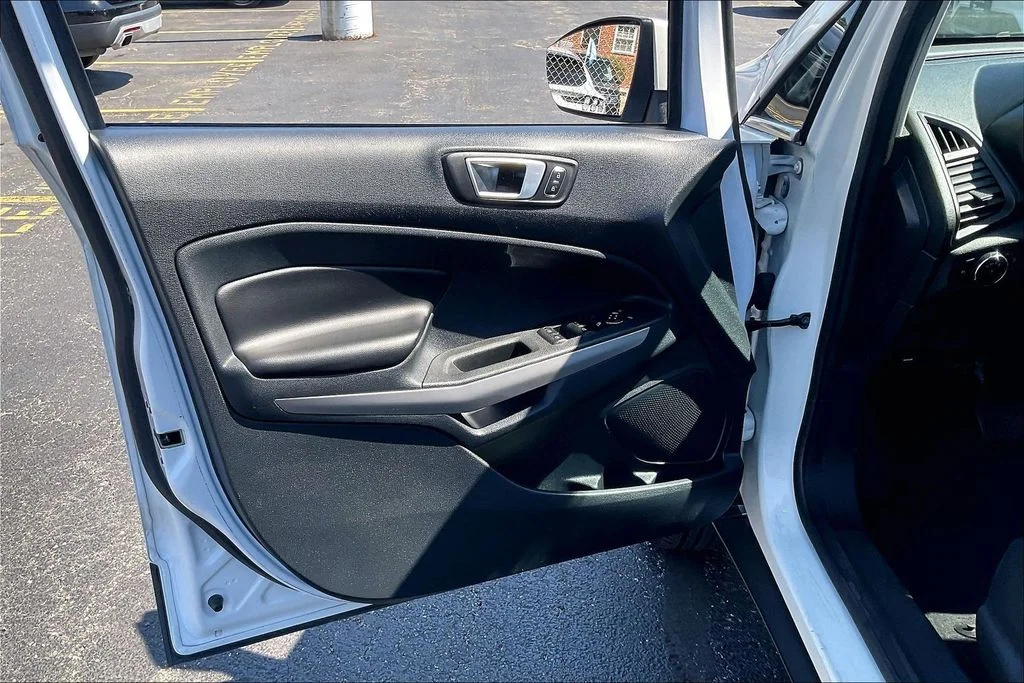 Used 2020 Diamond White Ford Titanium image 22
