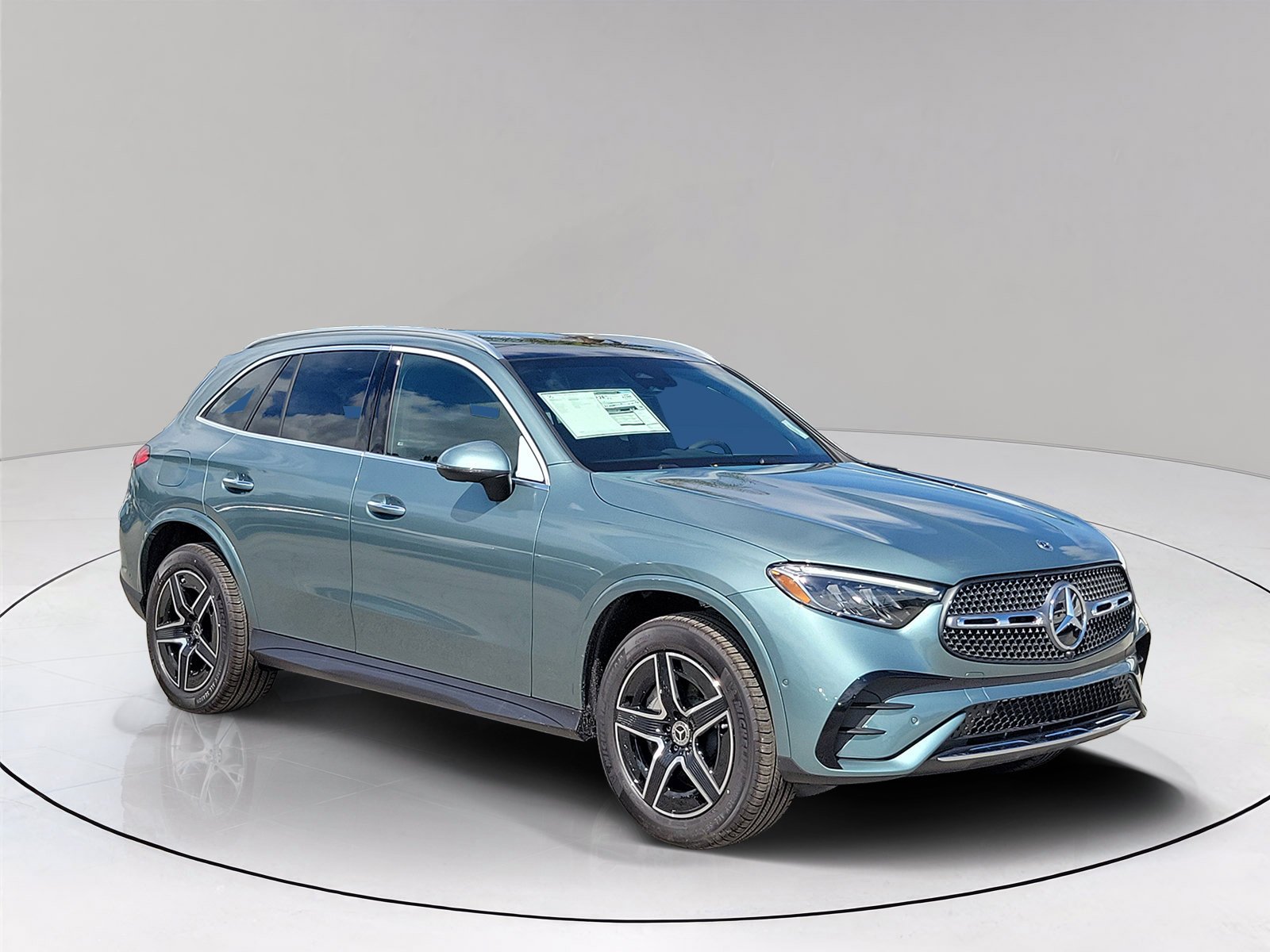 New 2026 Verde Silver Metallic Mercedes-Benz GLC 300 image 1