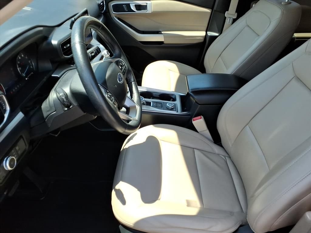 Used 2022 Black Ford XLT image 12