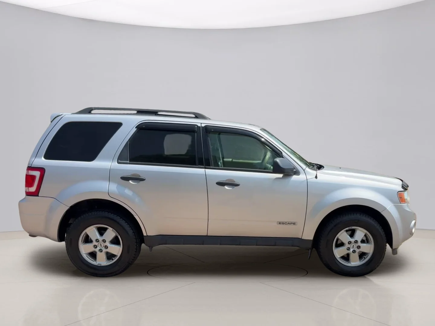 Used 2010 Silver Ford XLT image 6