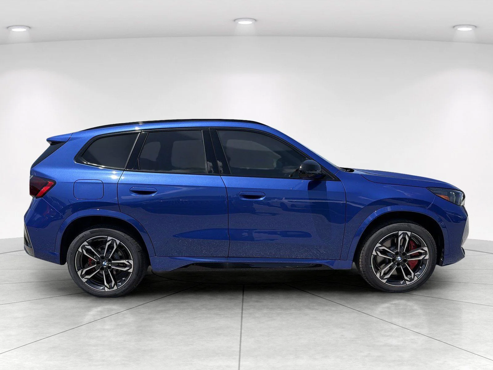 New 2026 Portimao Blue Metallic BMW xDrive28i image 3