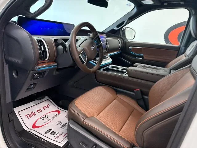 New 2027 Star White Metallic Tri-Coat Ford King Ranch® image 32