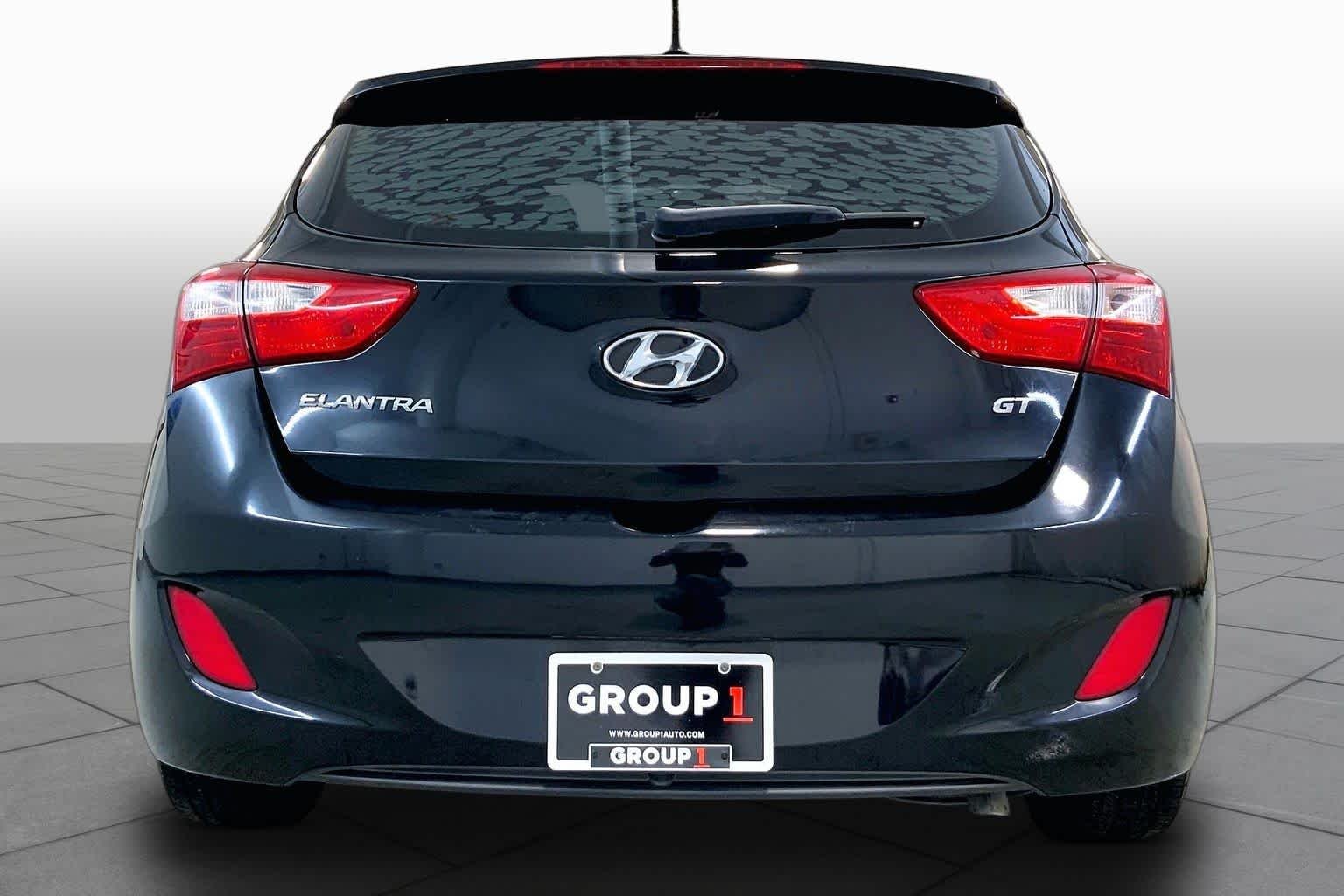 Used 2014 Black Noir Pearl Hyundai  image 4