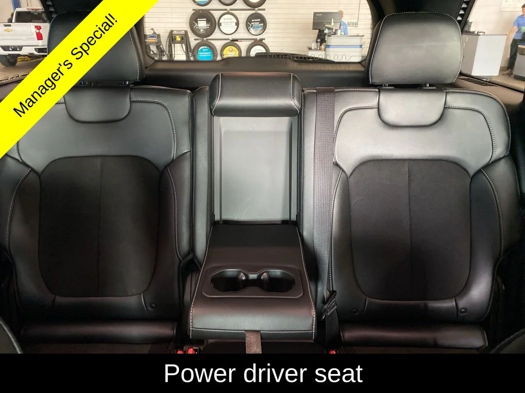 Used 2023 Black Jeep Altitude X image 12
