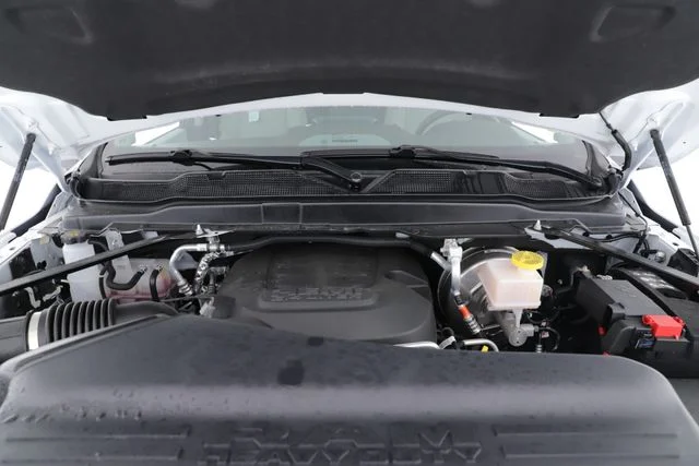 New 2026 Bright White Clear-Coat Exterior Paint RAM Laramie image 15