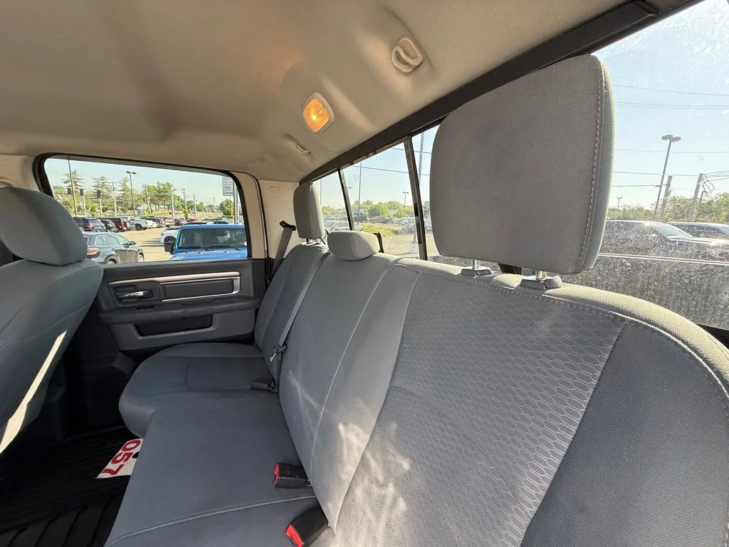 Used 2018 White Ram SLT image 28
