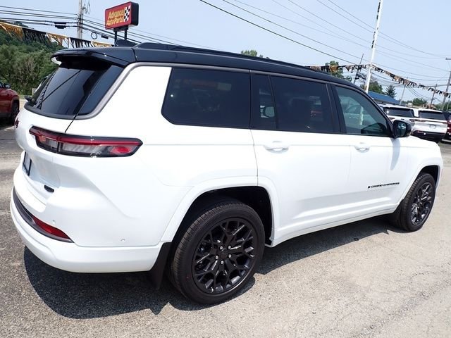 New 2026 Bright White Clear-Coat Exterior Paint Jeep Summit image 7