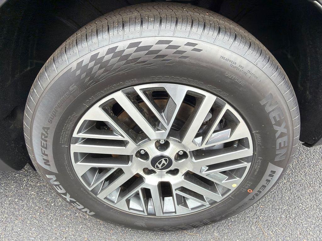 New 2026 Gray Hyundai SEL FWD image 20