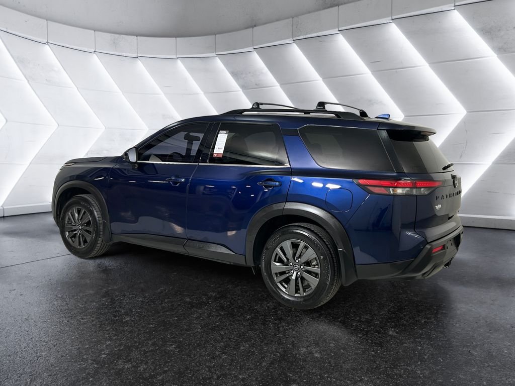 Used 2022 Blue Nissan SV image 6