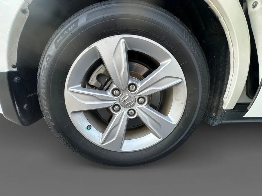 Used 2019 White Honda EX-L image 11