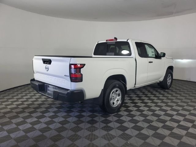 New 2026 Glacier White Nissan King Cab® S image 3