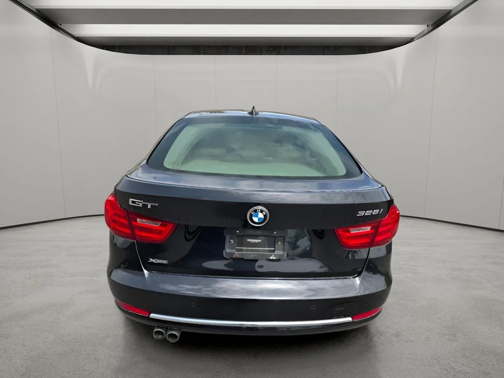Used 2015 Black Sapphire Metallic BMW 328i xDrive image 8
