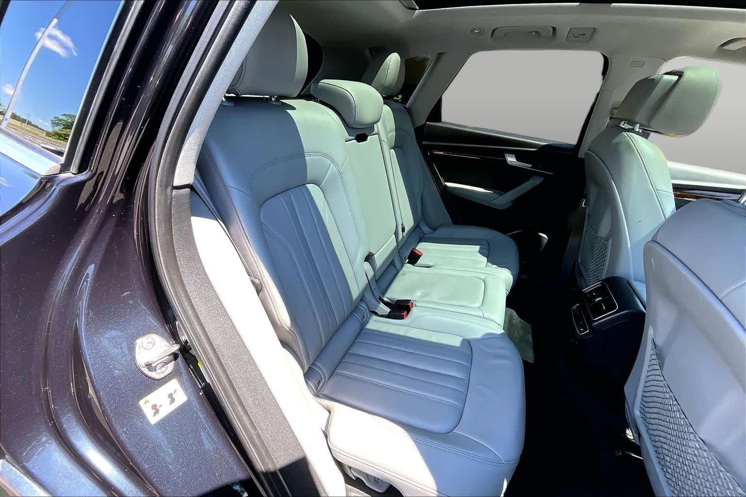 Used 2018 Moonlight Blue Metallic Audi Premium Plus image 20