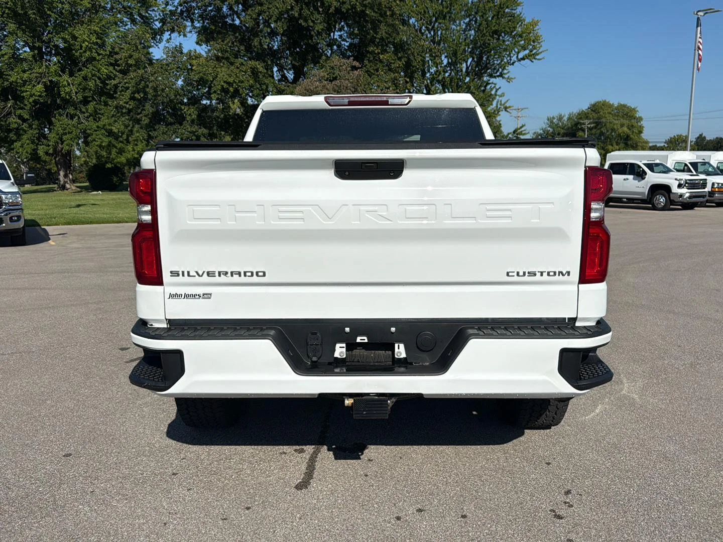 Used 2021 Summit White Chevrolet Custom image 16
