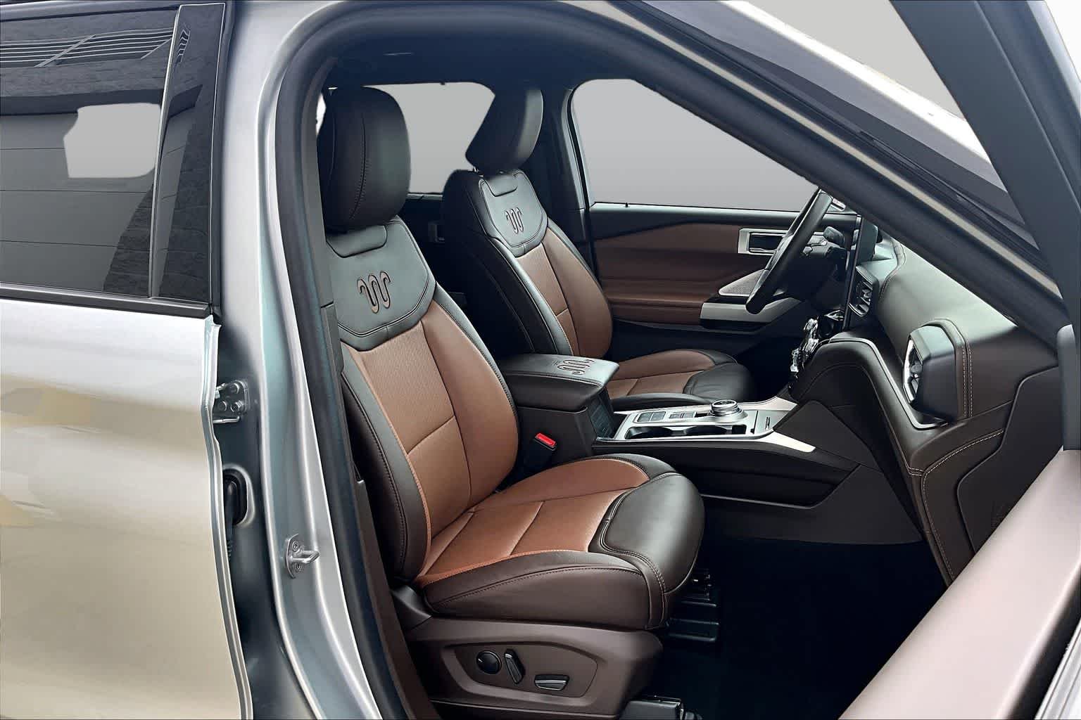 Used 2023 Iconic Silver Metallic Ford King Ranch image 9