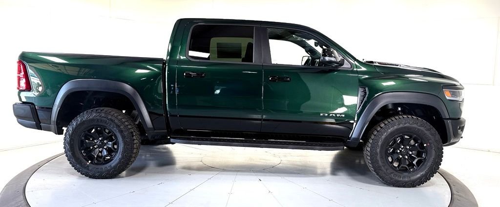 New 2026 Serrano-Green Metallic Exterior Paint RAM RHO image 3