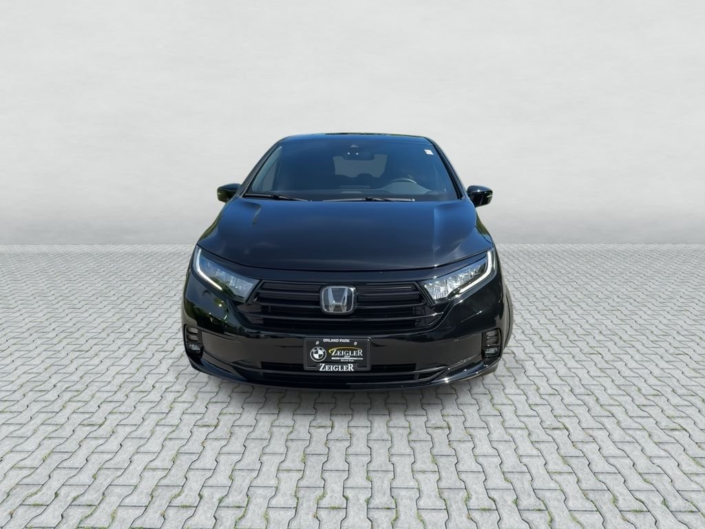 Used 2024  Honda Sport image 3