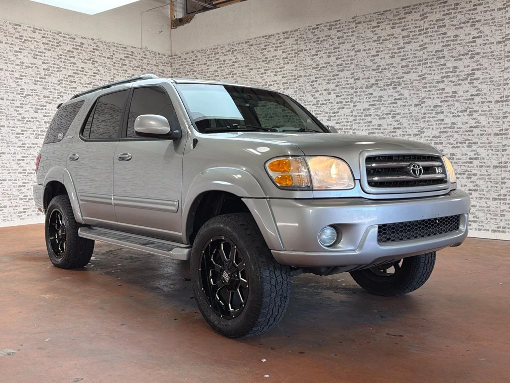 Used 2004 Silver Sky Metallic Toyota Limited image 1