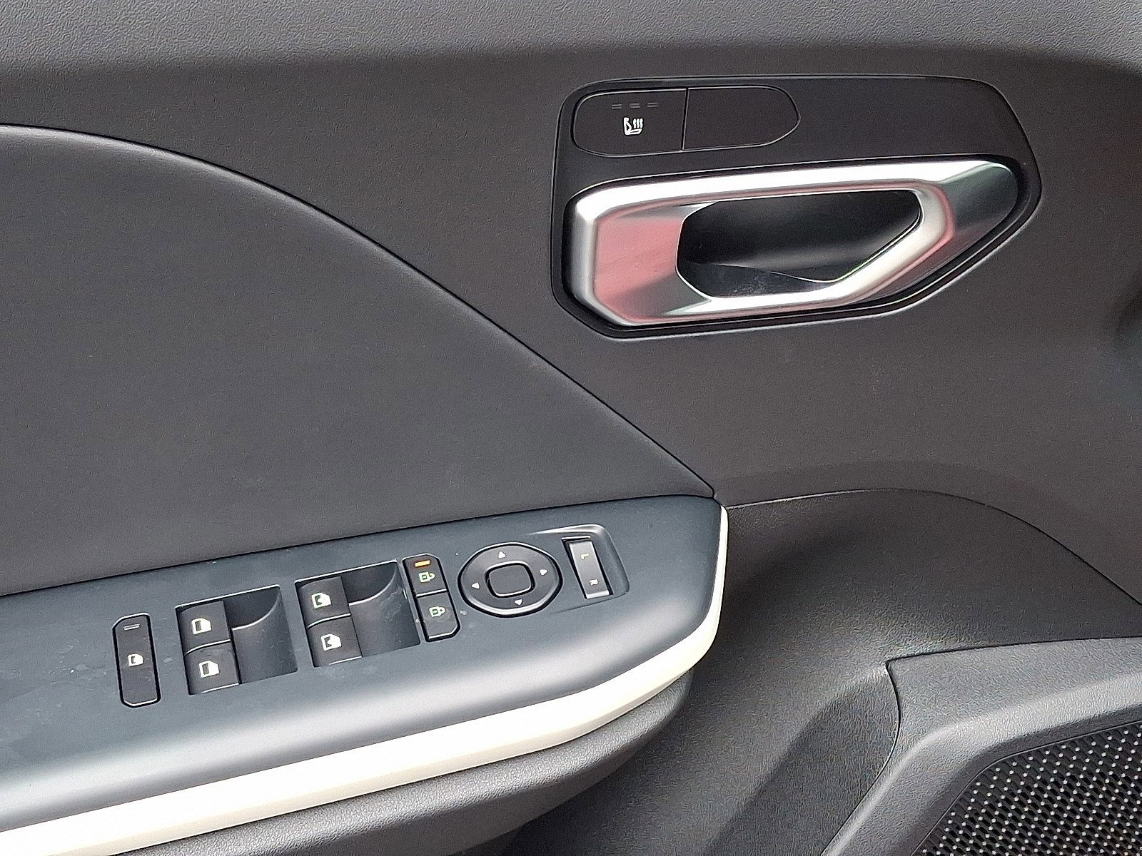 2025 Kia K4 GT-Line - Photo 11