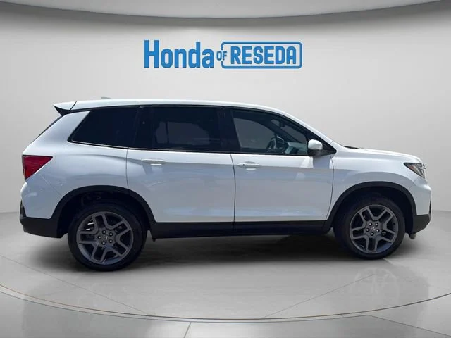 Used 2023 PLATINUM WHITE PEARL Honda EX-L image 4