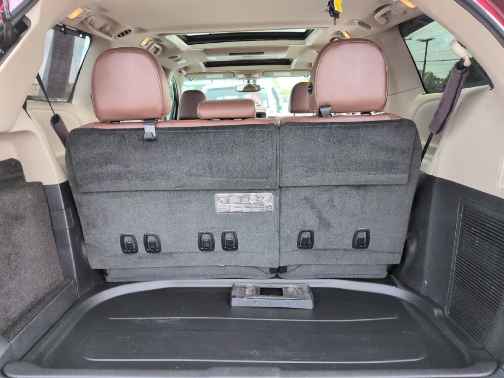 Used 2015 Red Toyota Limited Premium image 7