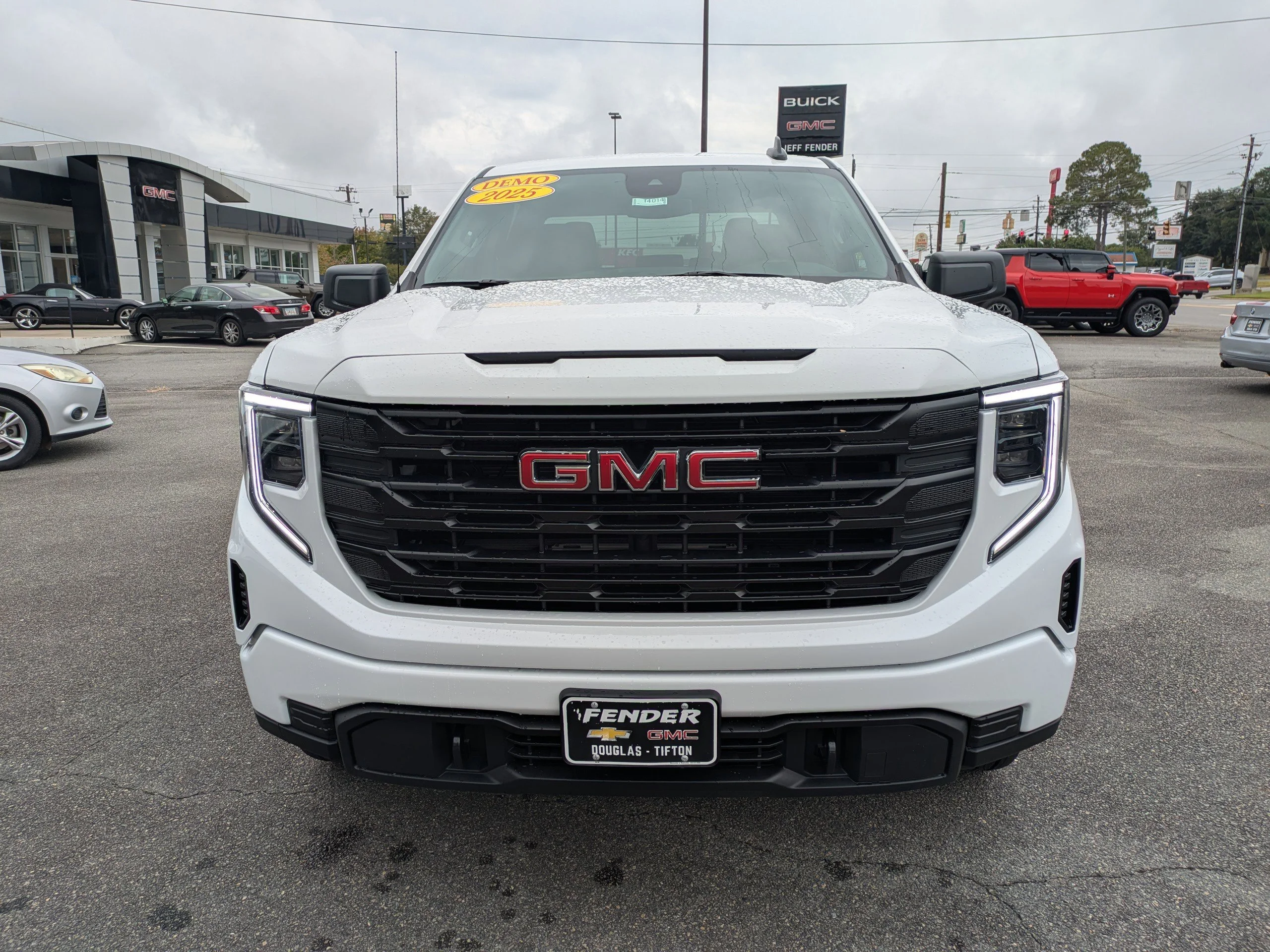 2025 GMC Sierra 1500 Pro - Photo 9