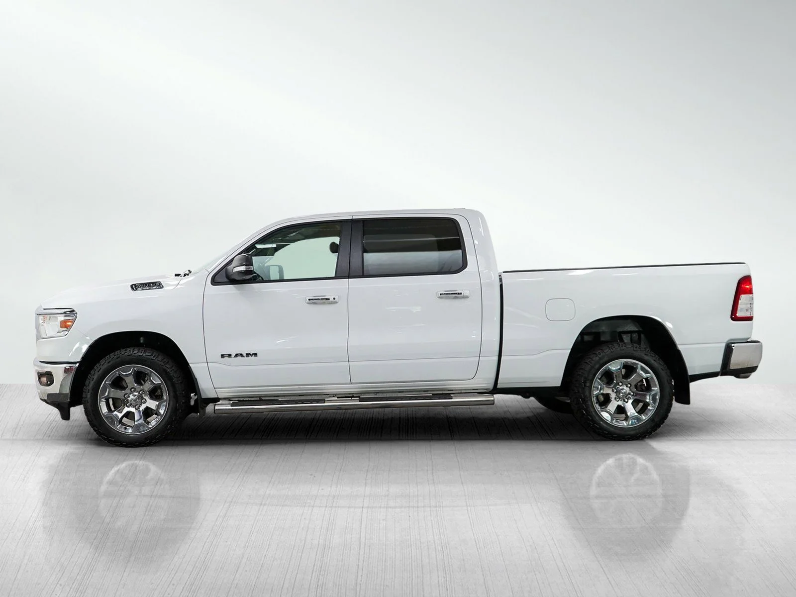 Used 2020 RAM Ram 1500 Pickup Big Horn/Lone Star with VIN 1C6SRFMT4LN222979 for sale in Burnsville, Minnesota