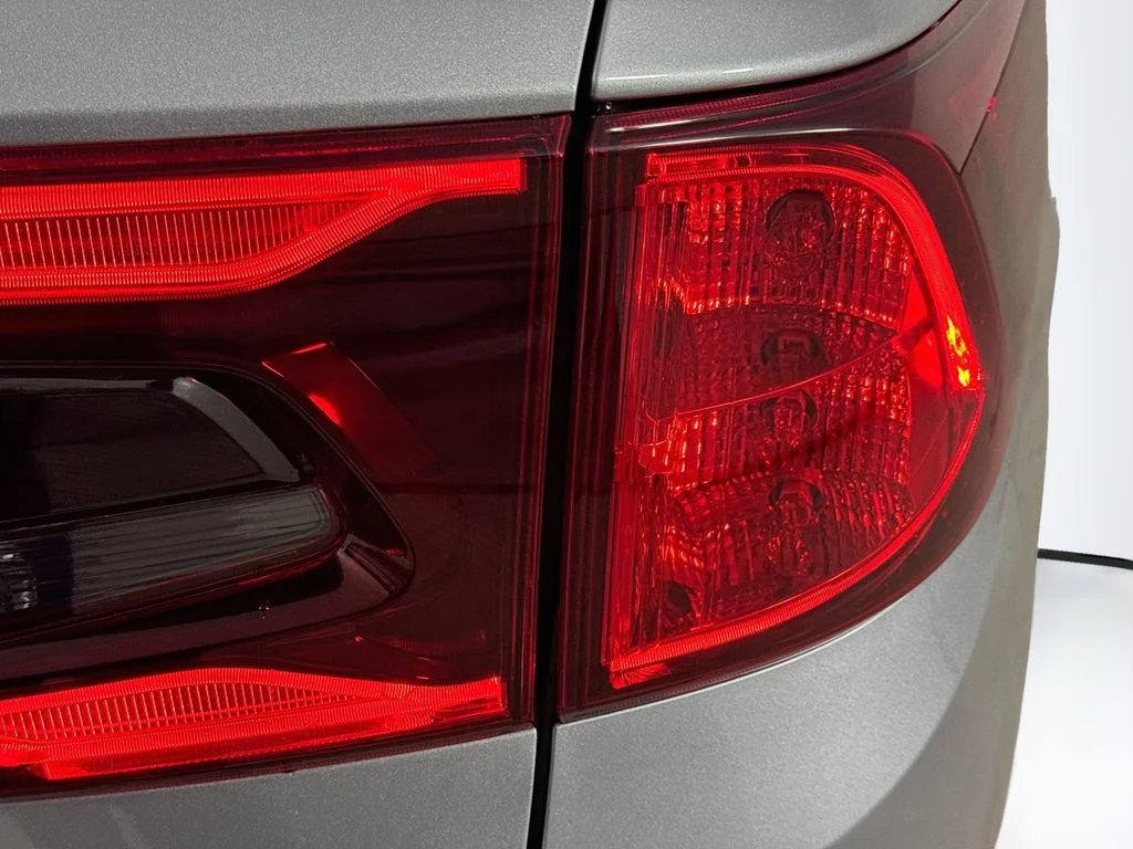New 2026 Solar Silver Metallic Honda Touring image 36