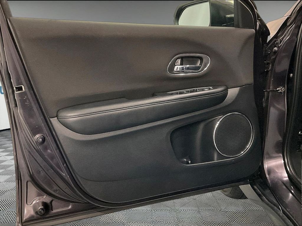Used 2017 Black Honda EX image 9