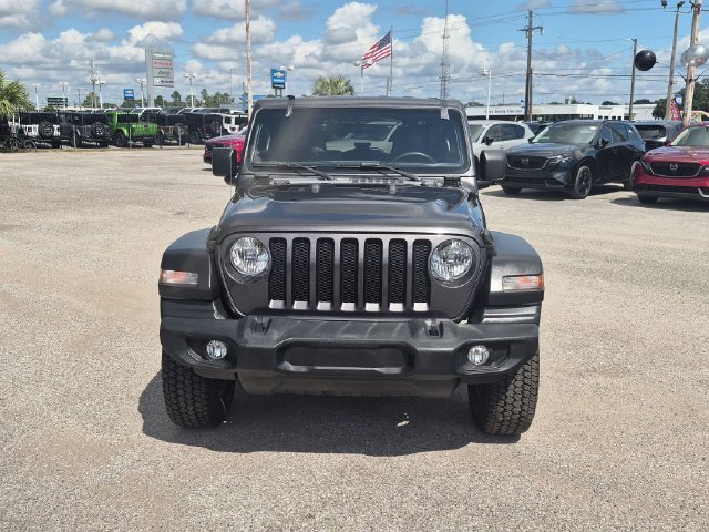 Used 2020 Crystal Metallic Jeep Sport S image 11