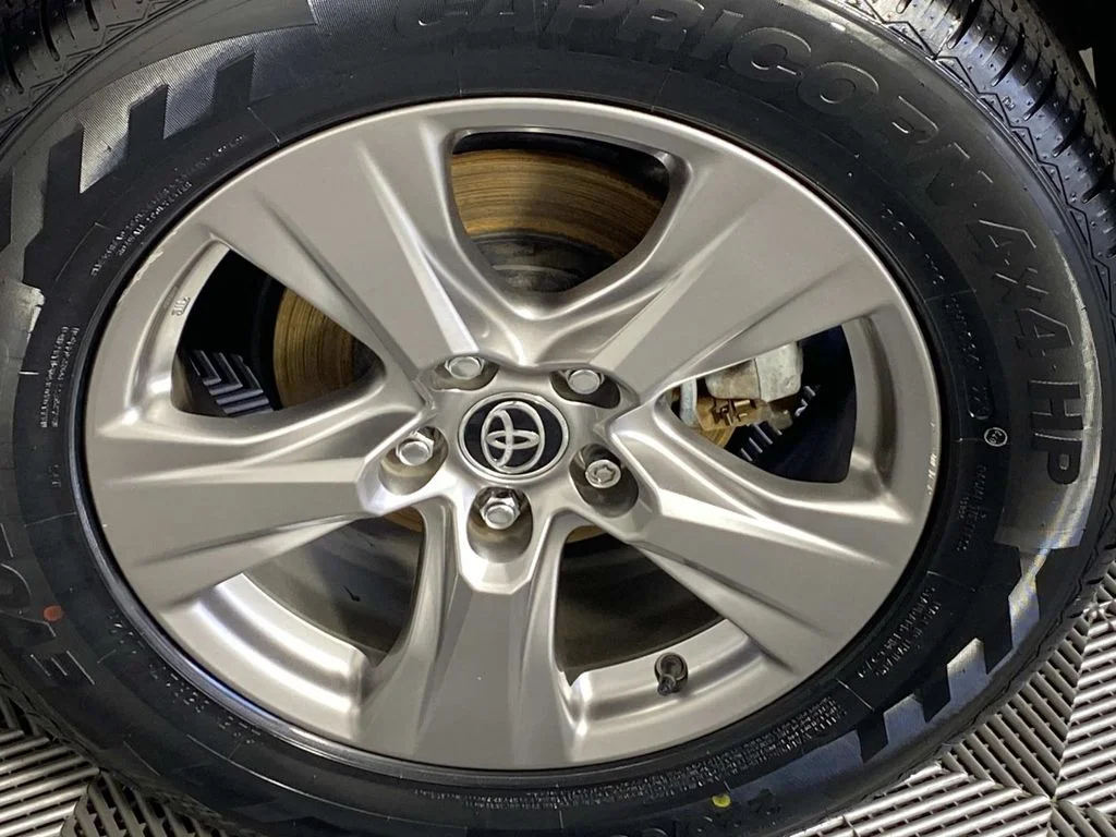 Used 2023 White Toyota XLE image 30
