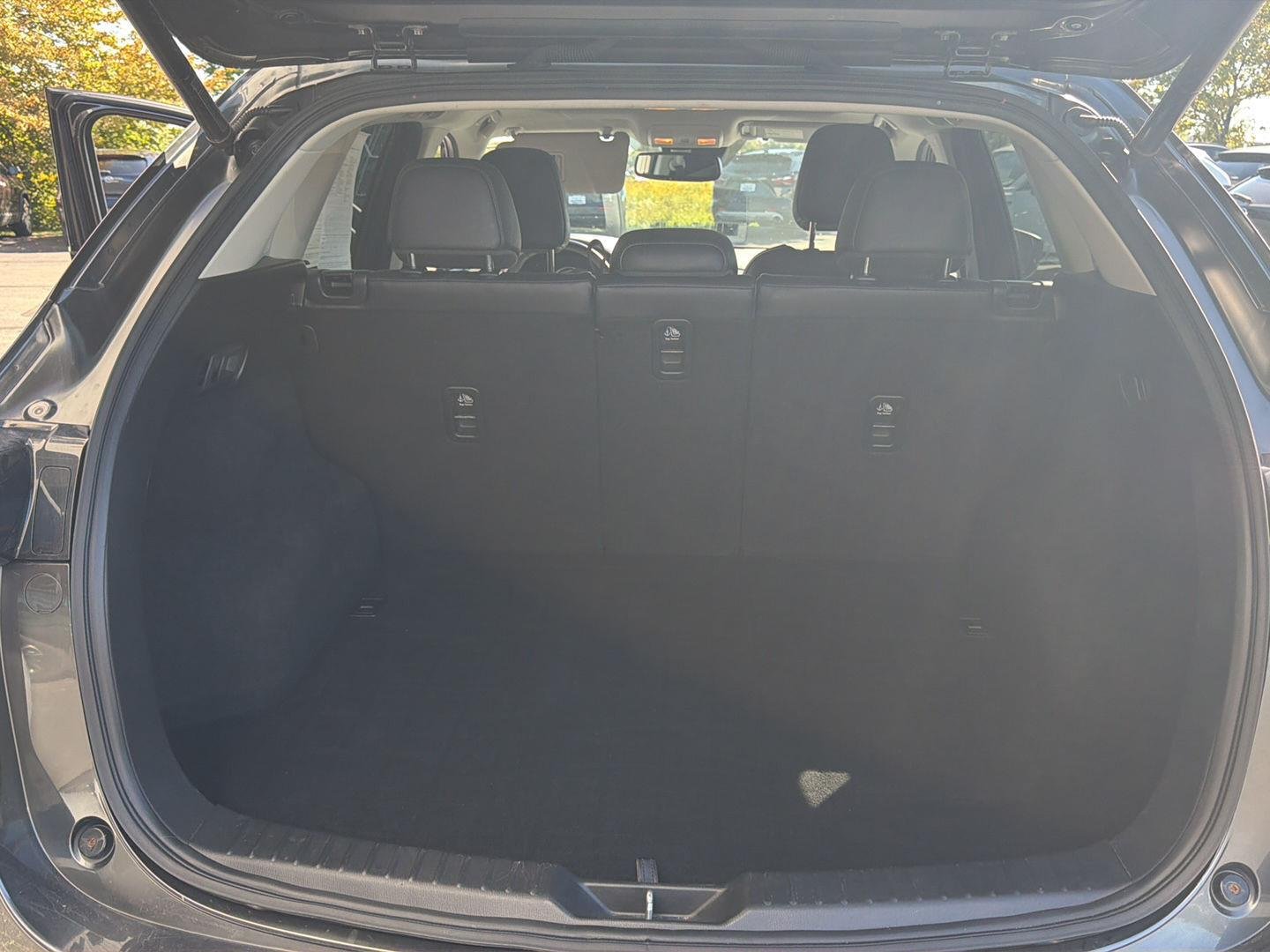 Used 2019 Machine Gray Metallic Mazda Grand Touring image 12