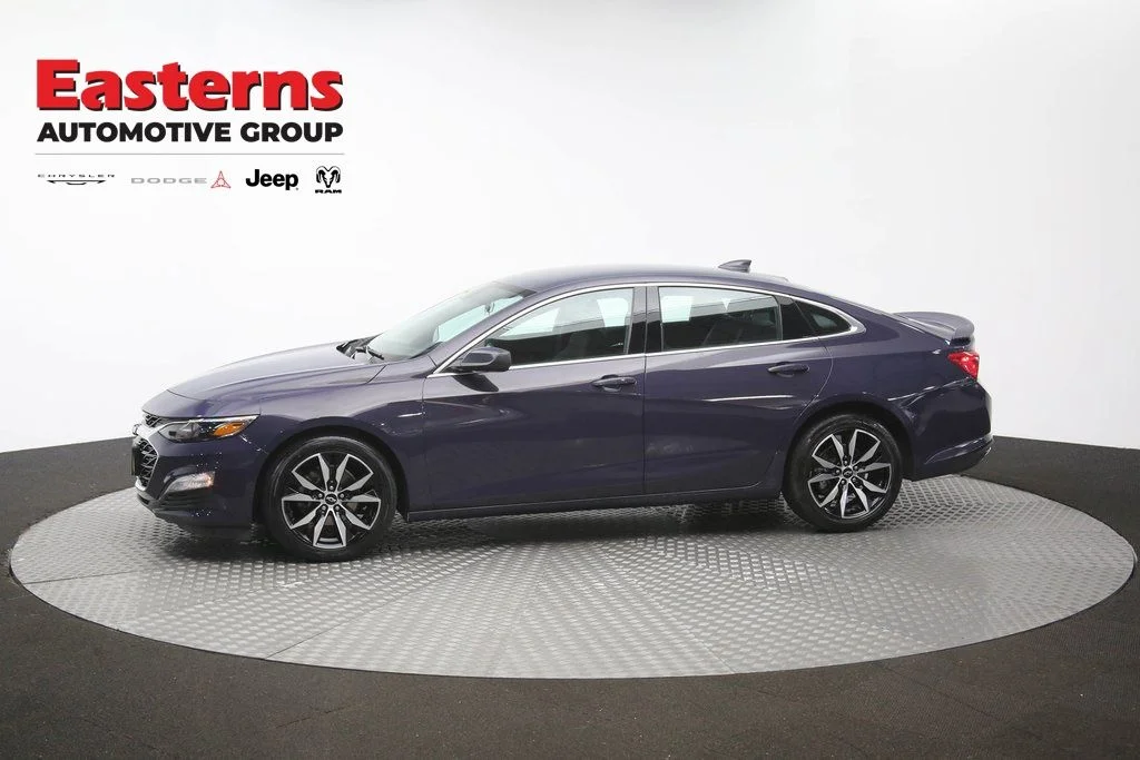 Used 2025 Black Chevrolet RS image 58