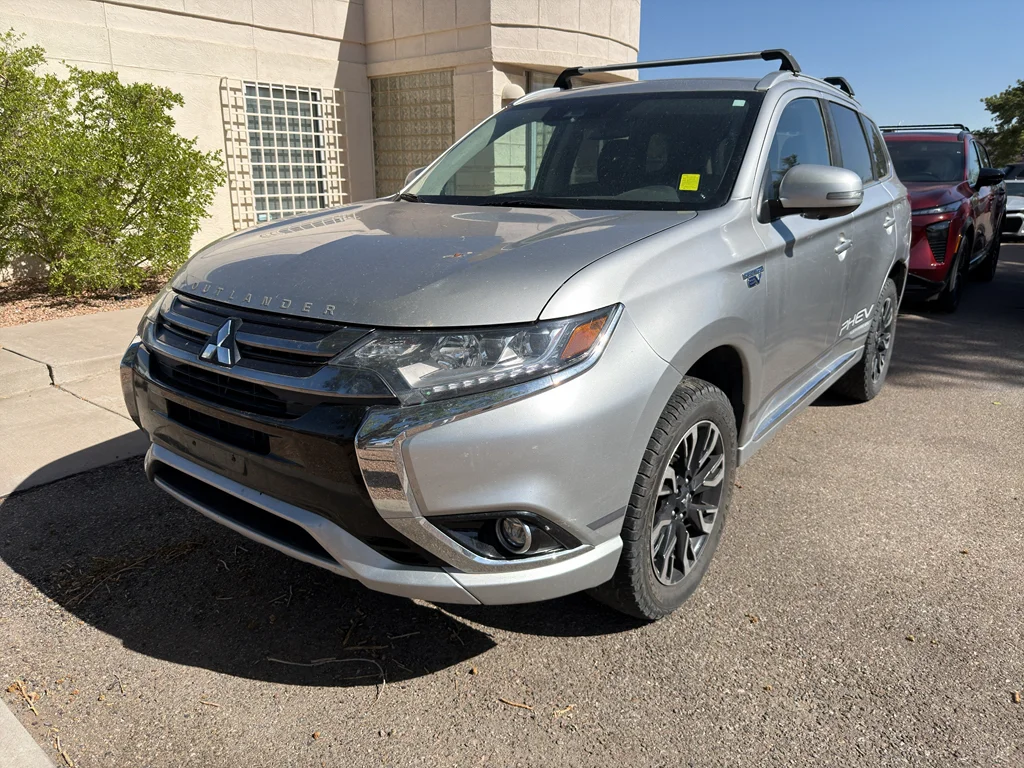Used 2018 Alloy Silver Metallic Mitsubishi GT image 1