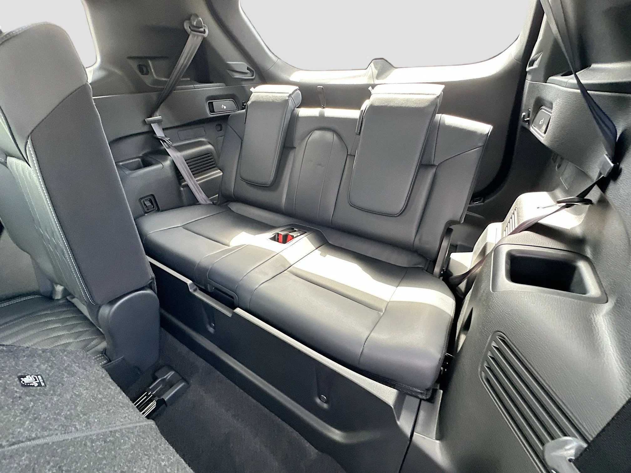 2026 Mitsubishi Outlander SEL - Photo 18
