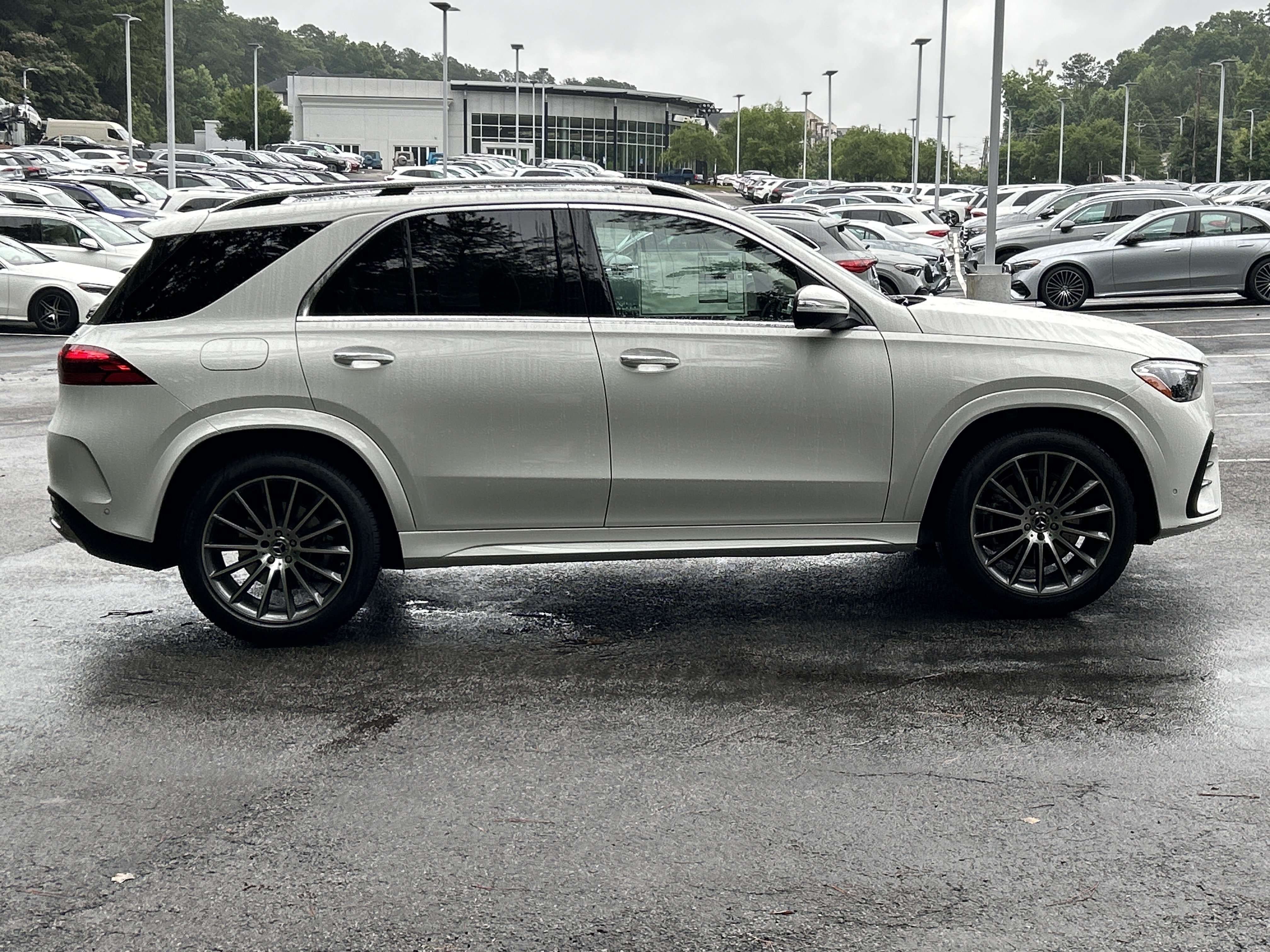 New 2026 Polar White Mercedes-Benz GLE 350 4MATIC® SUV image 5