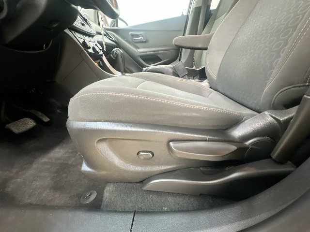 Used 2021 Black Chevrolet LS image 22